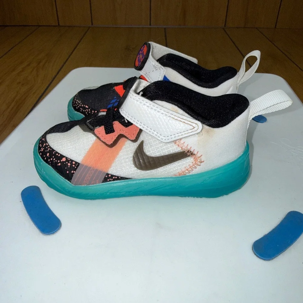 Nike LeBron 18 Low Space Jam Tune Squad Toddler Sneakers DJ3762-115 White 6C